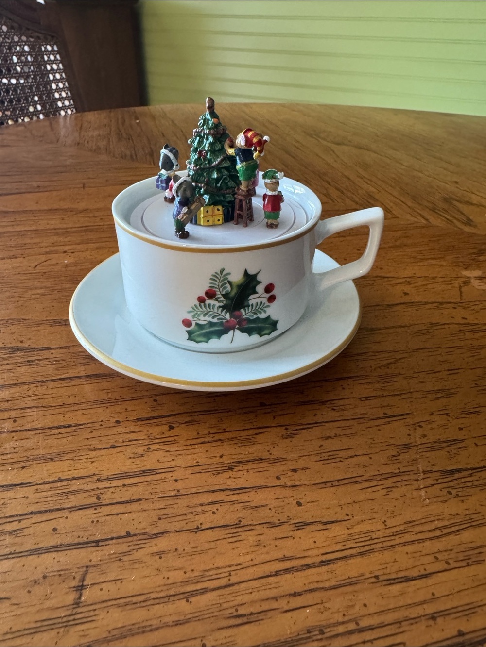 Holiday Holly Teacup and Saucer Set with Gold Trim